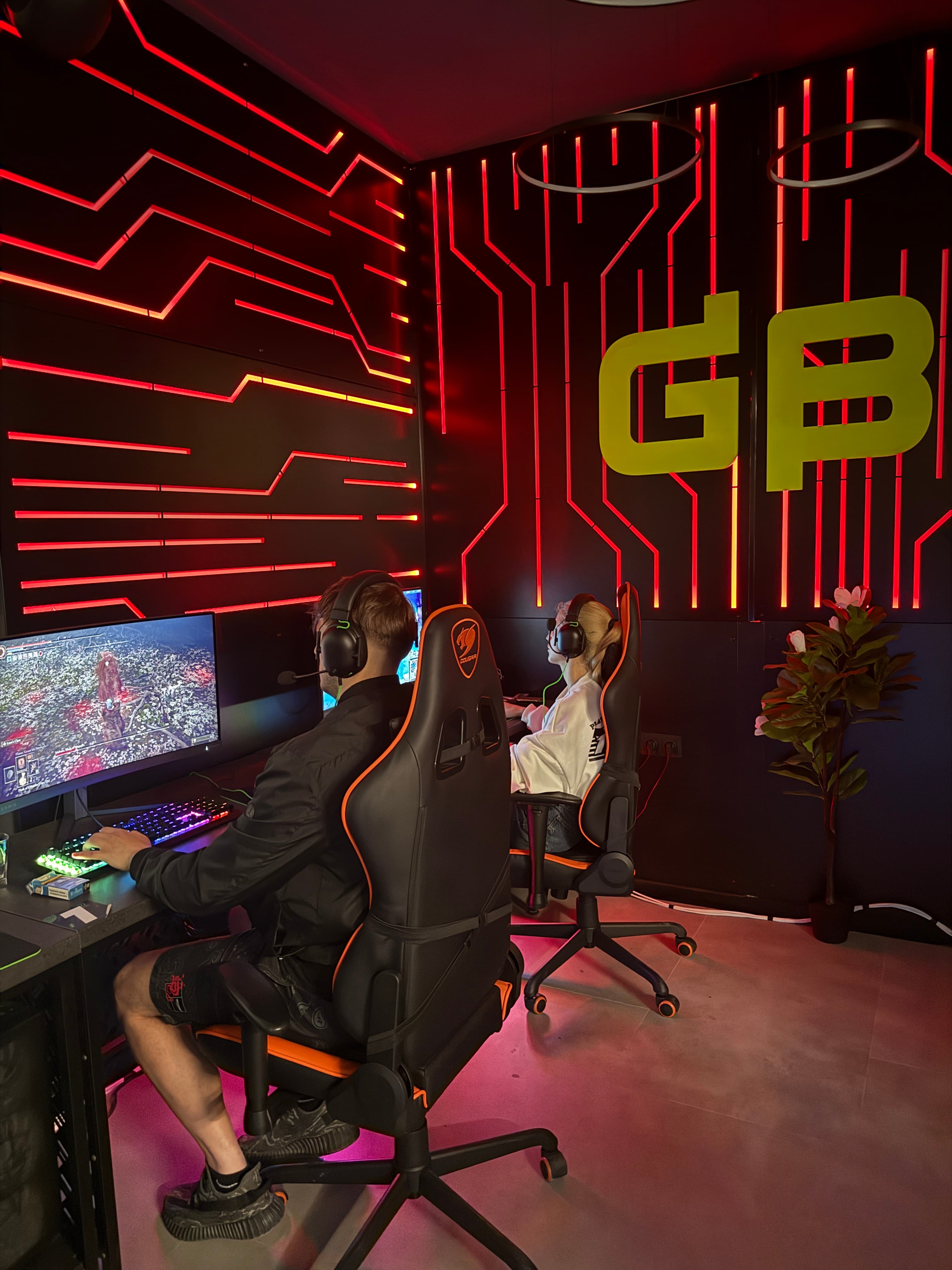 Gaming photo 4