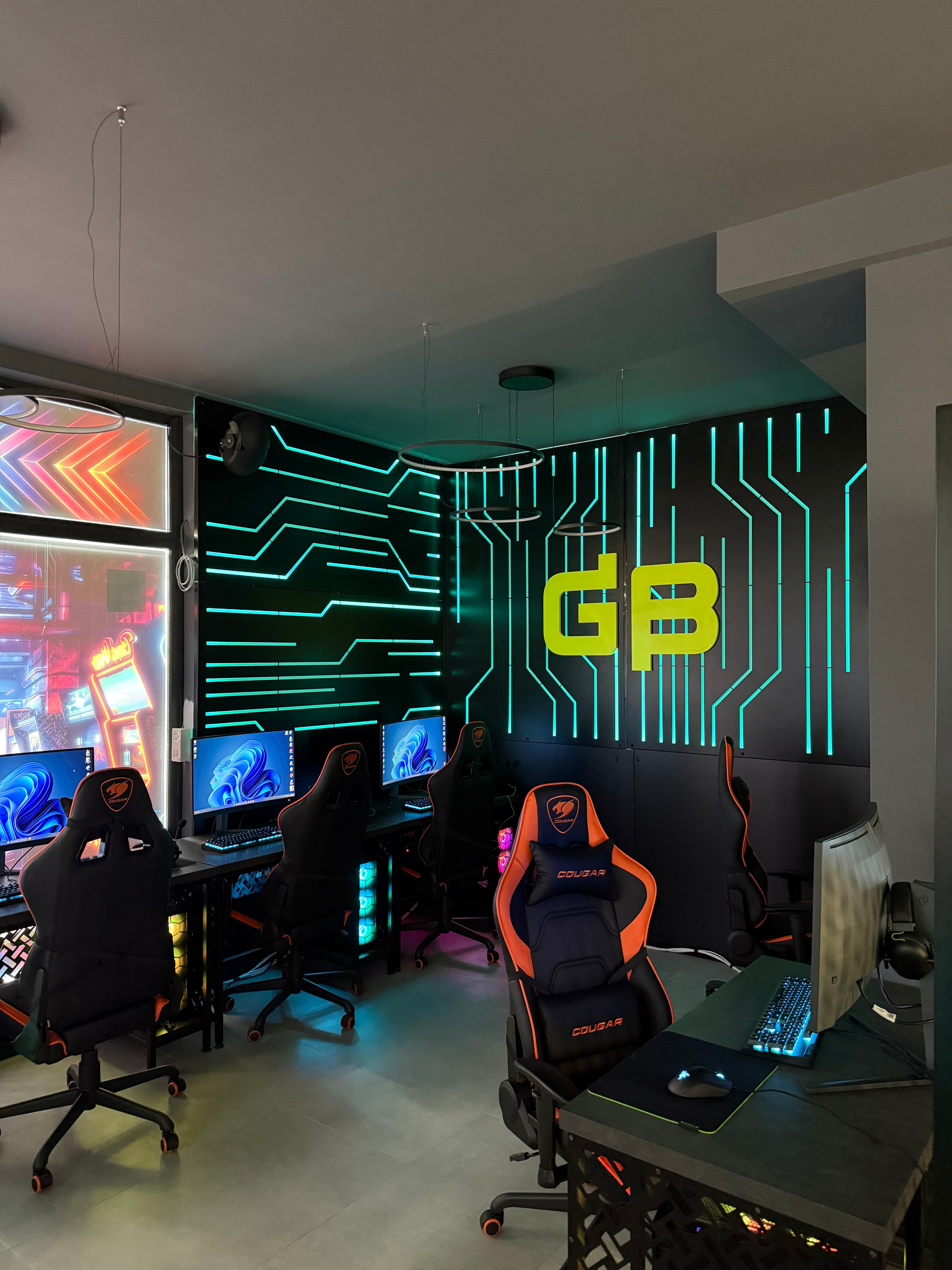Gaming photo 5